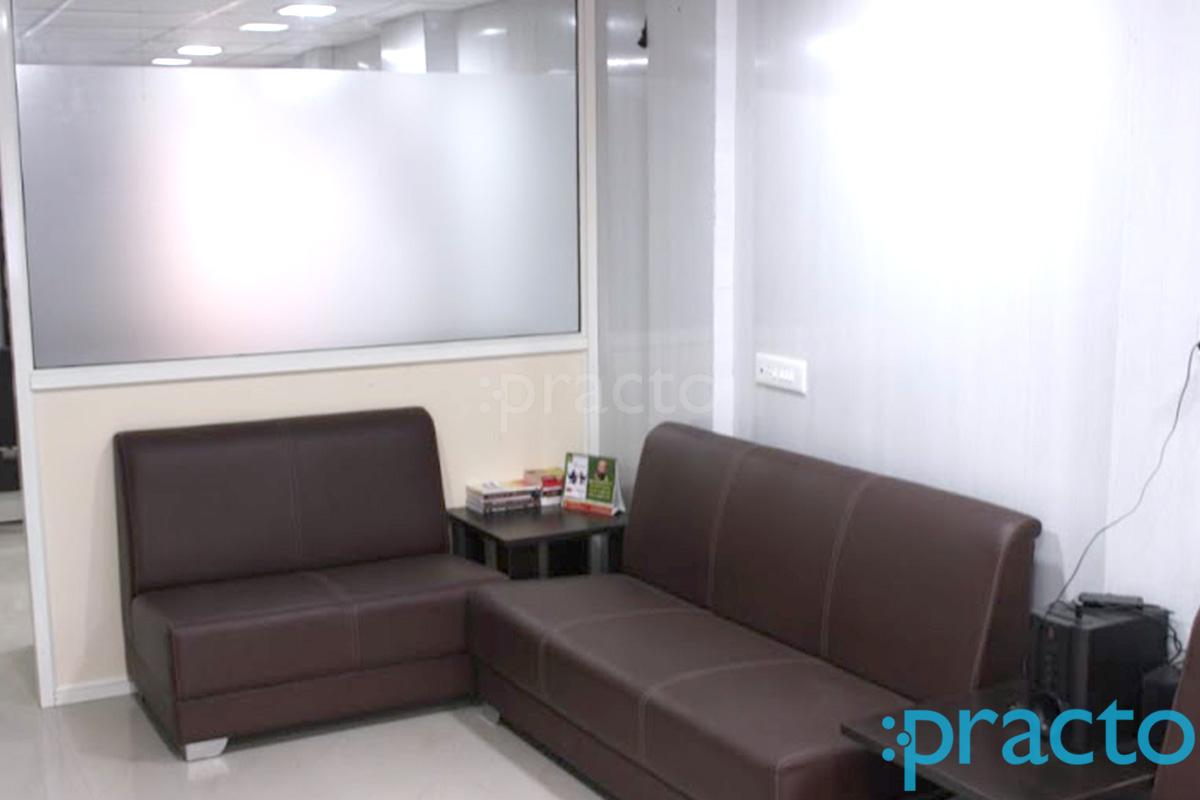 Waiting Area at Dr.Shailesh Sancheti Multi Speciality Homeopathy Clinic Satara Road Pune