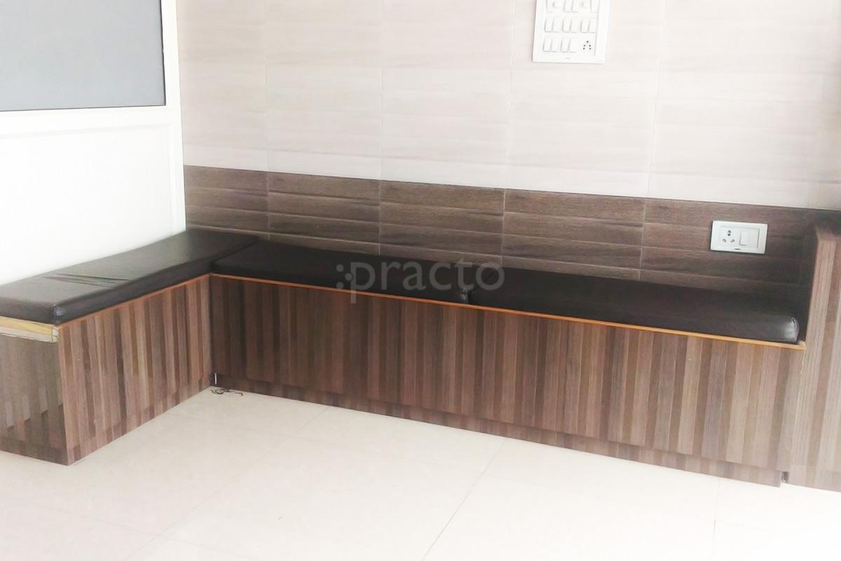 Waiting Area at Dr. Shalini Garg's Clinic Meerut Kutchery Meerut
