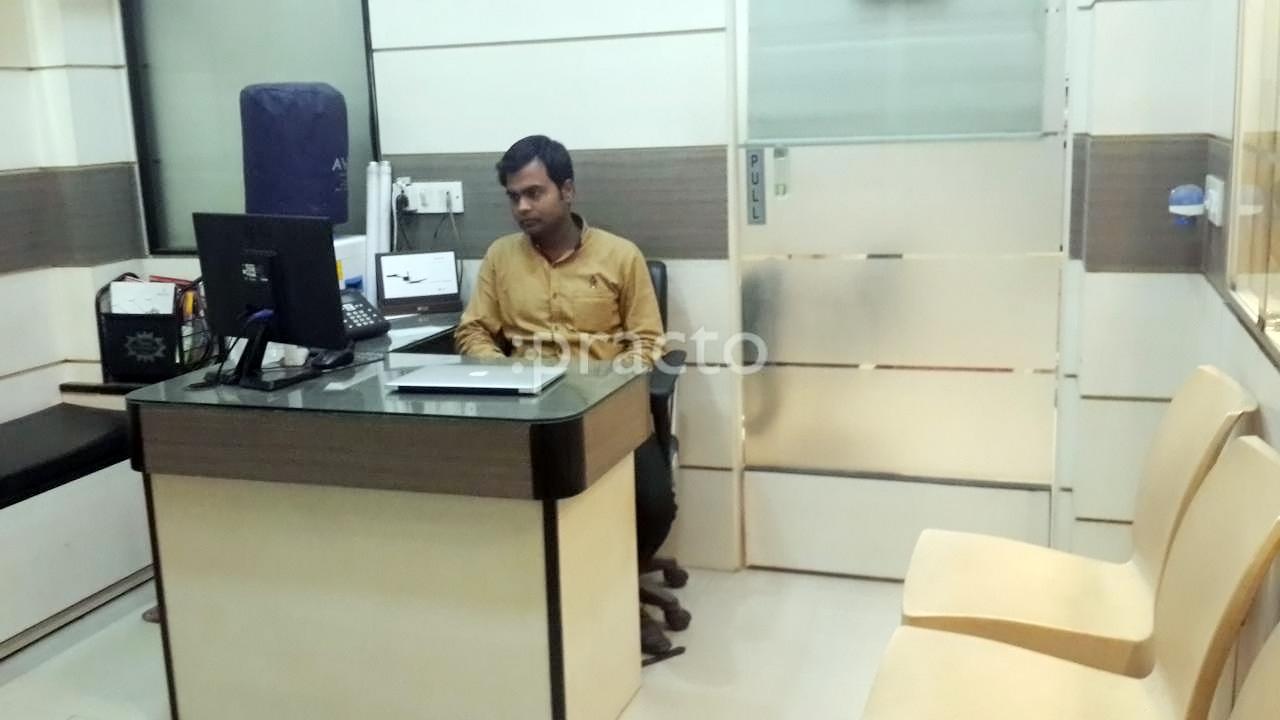 Reception at Dr Sharad's Orthopaedic & Trauma Centre Karkardooma Delhi
