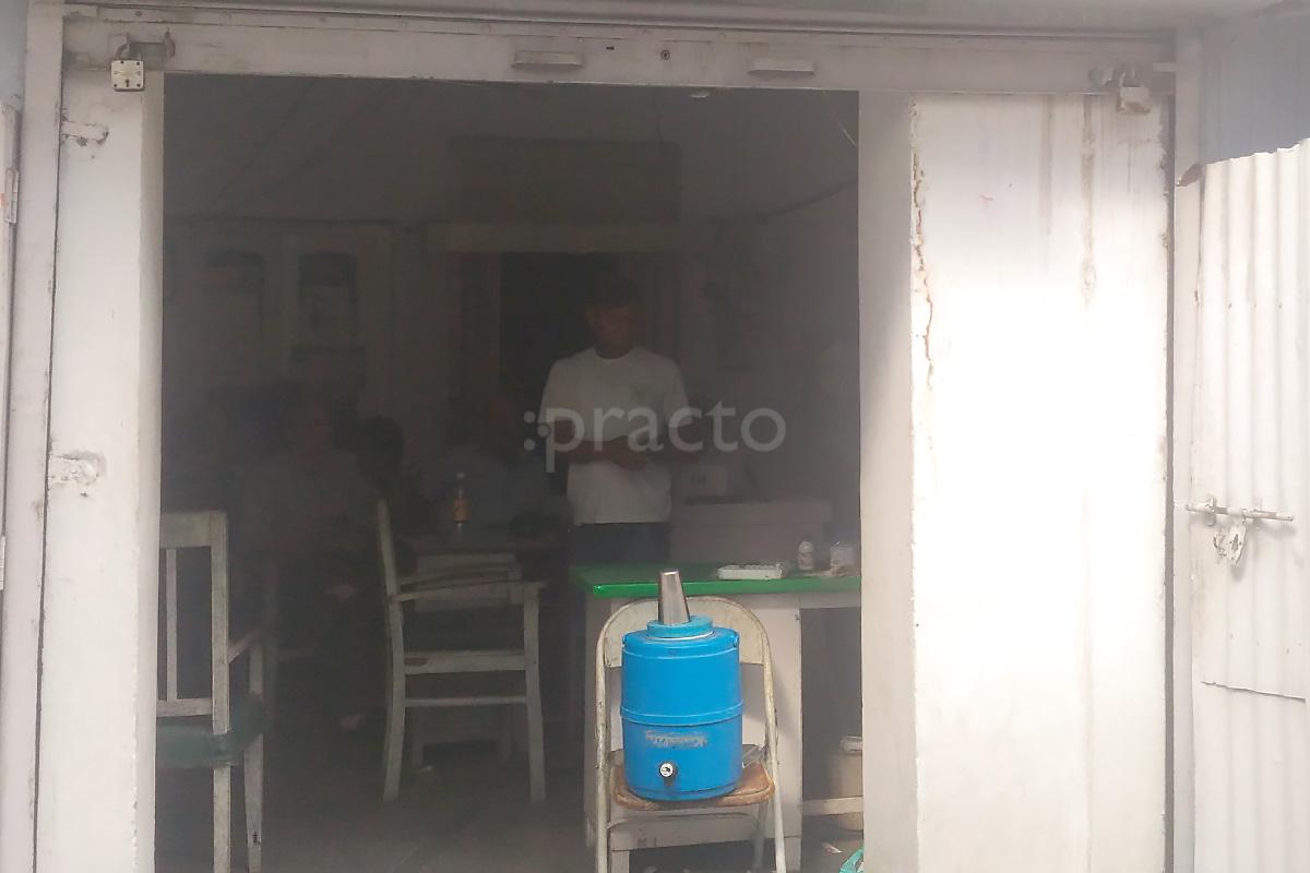 Entrance at Dr. Shekhar Mittal's Clinic Subhash Nagar Meerut