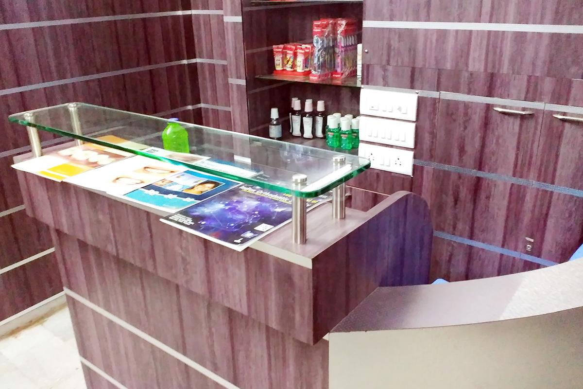 Reception at Dr.Shrini's Dental Care Vyasarpadi Chennai