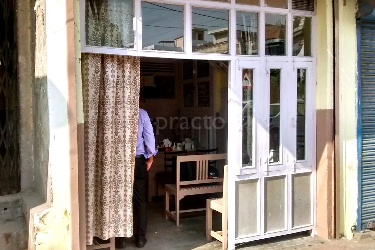 Entrance at Dr. Shushil Chandra Clinic Arya Nagar Kanpur