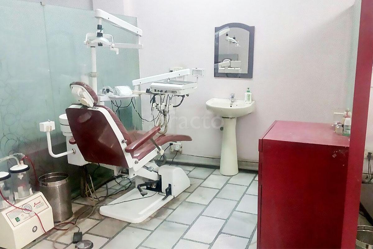 OPD/Ward at Dr. Sood's Dental Clinic Pul Pahladpur Delhi