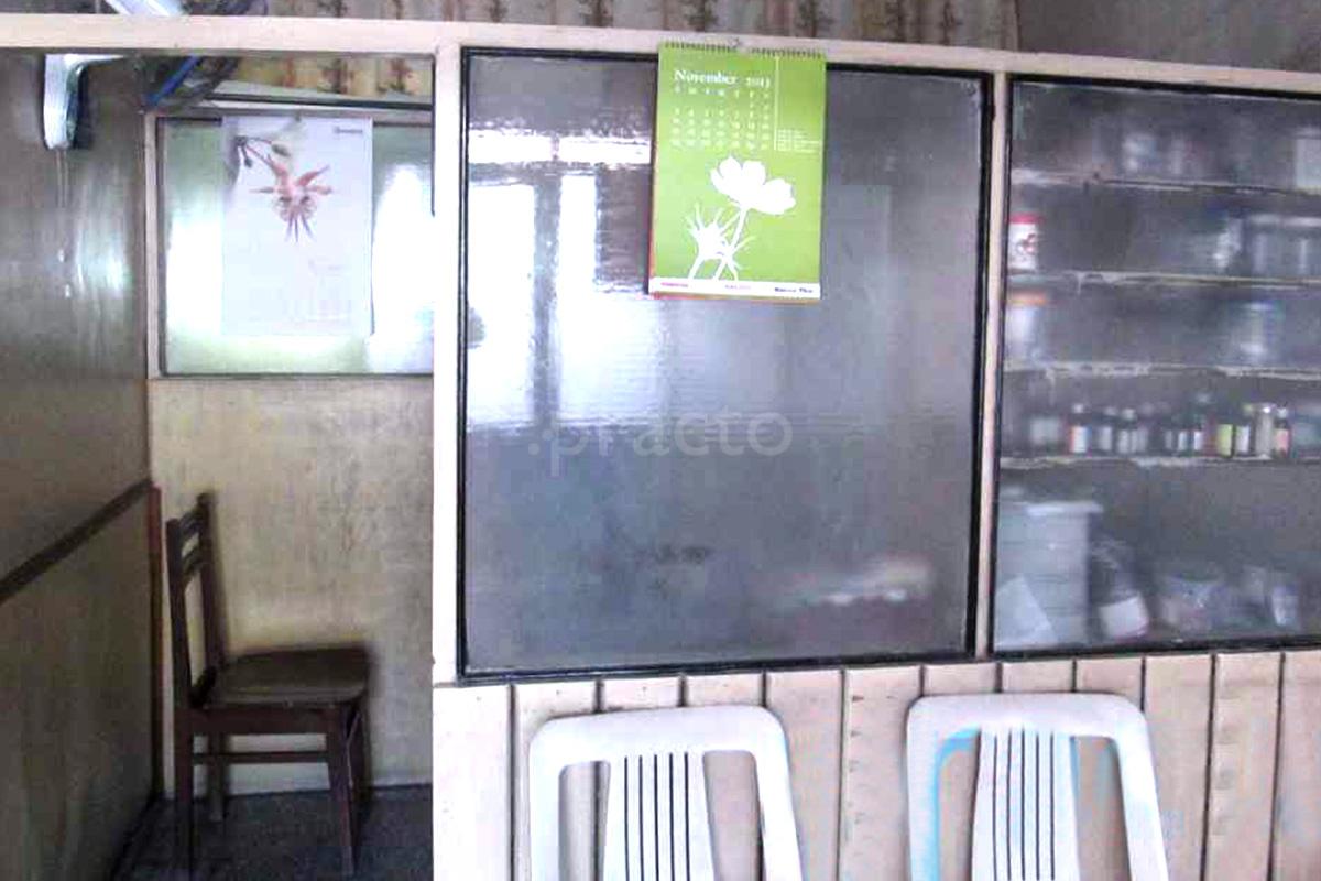 Waiting Area at Dr Sudha Mashalkar Clinic Parvati Gaon Pune