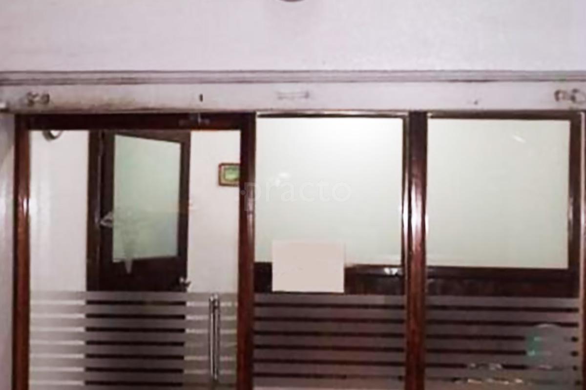 Entrance at Dr. Suresh Iyer Clinic Basaveshwaranagar Bangalore
