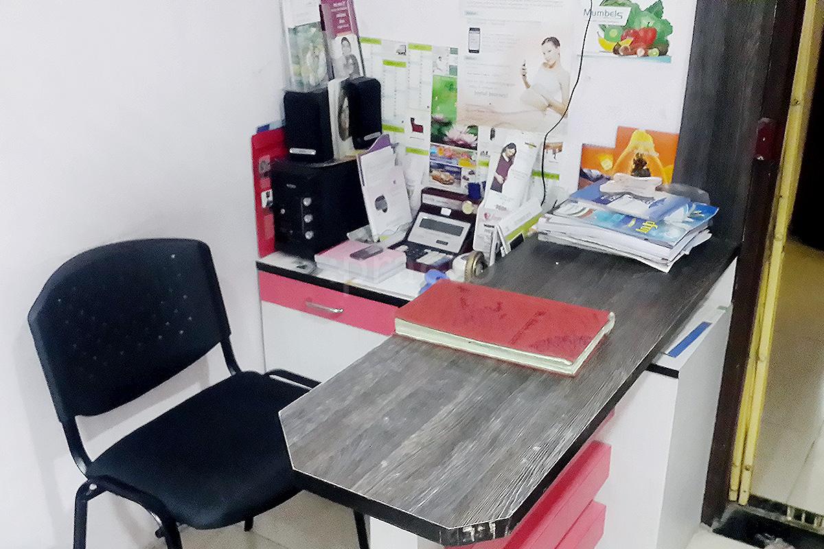 Reception at Dr. Sushmita Mukherjee's Fertility & Laparoscopic Clinic Old Palasia Indore