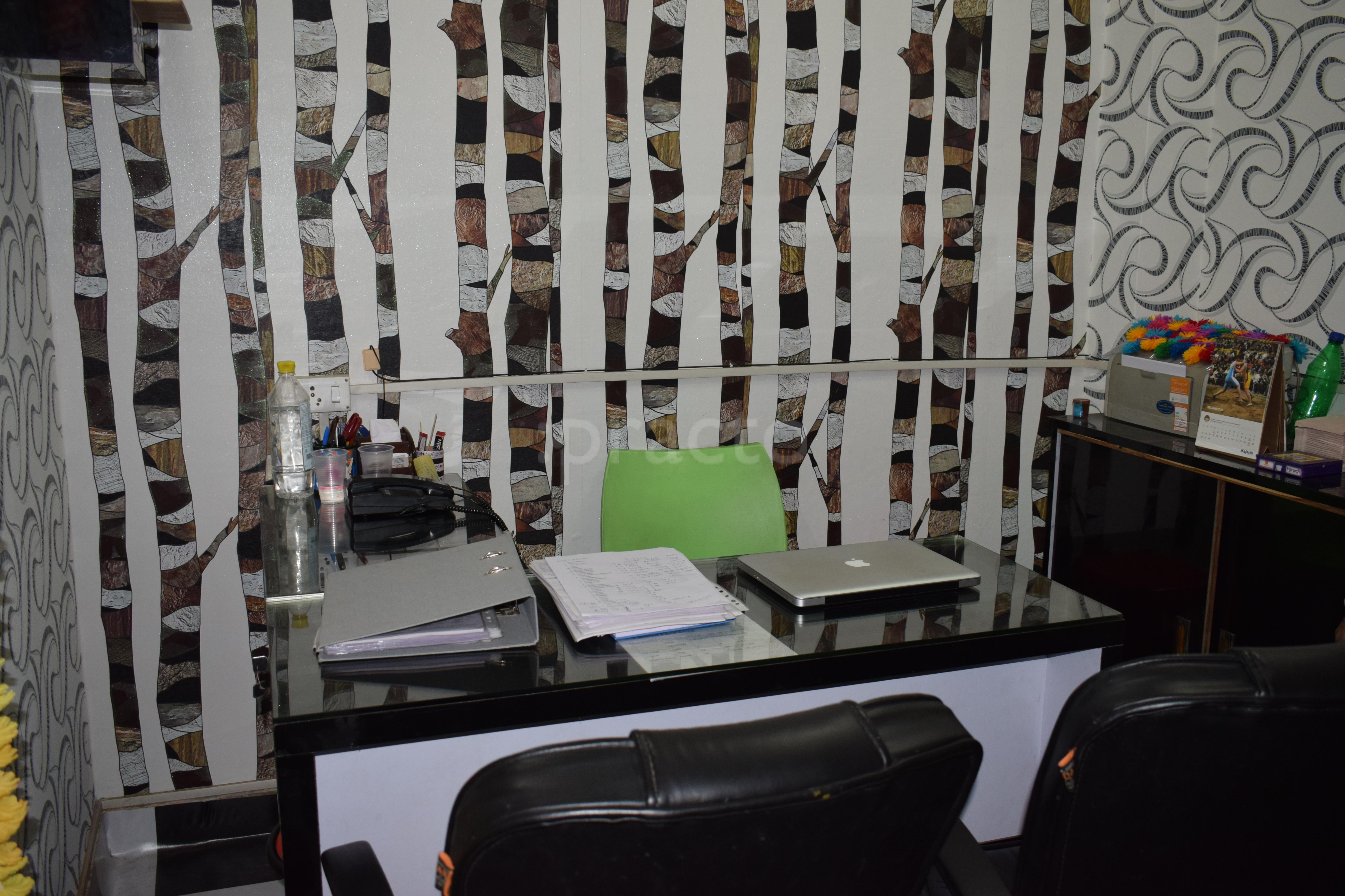 OPD/Ward at Dt. Akshita Aggarwal's Clinic Patparganj Delhi