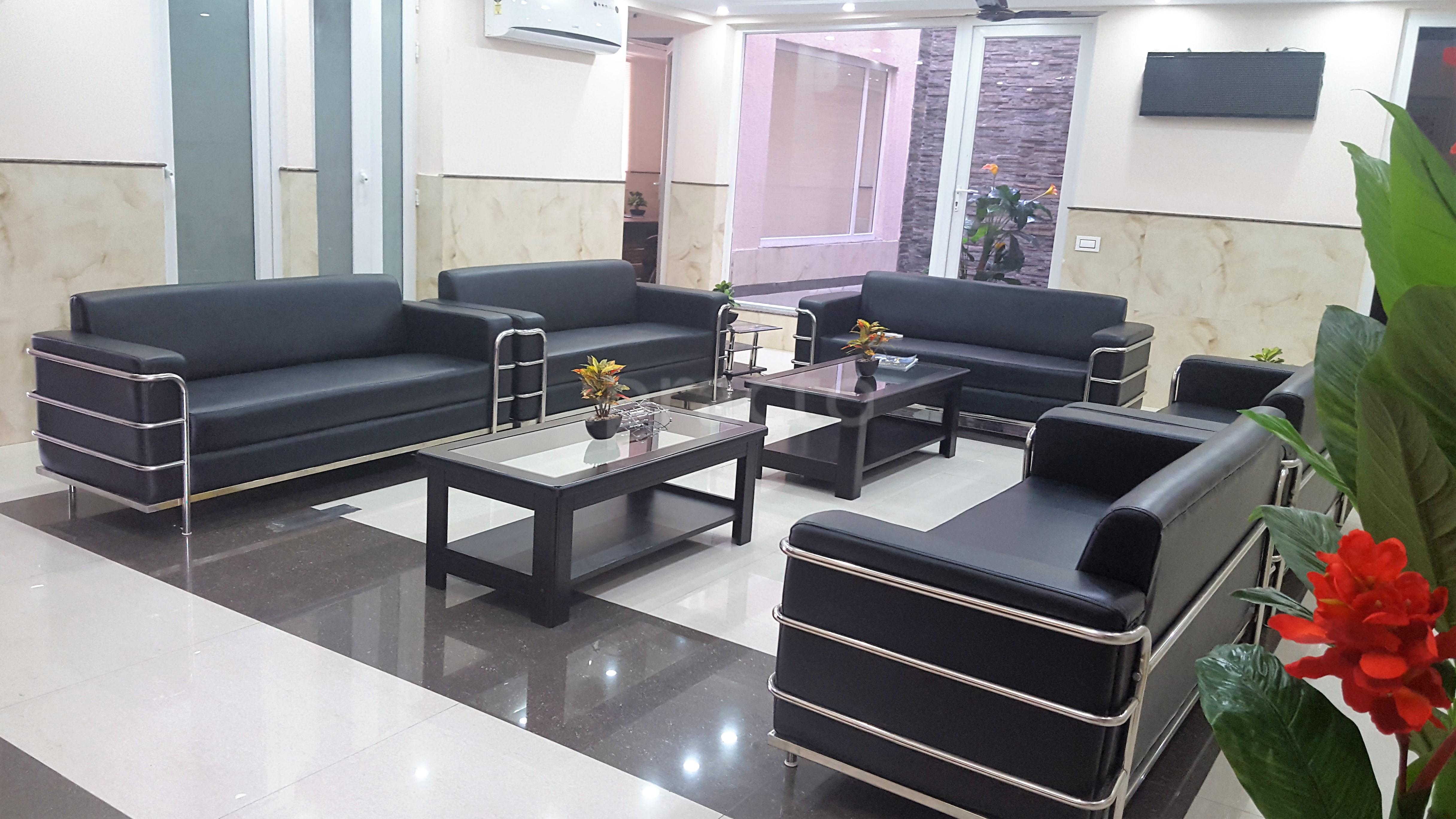 Waiting Area at Elite Dental Hub Sector 19A Chandigarh