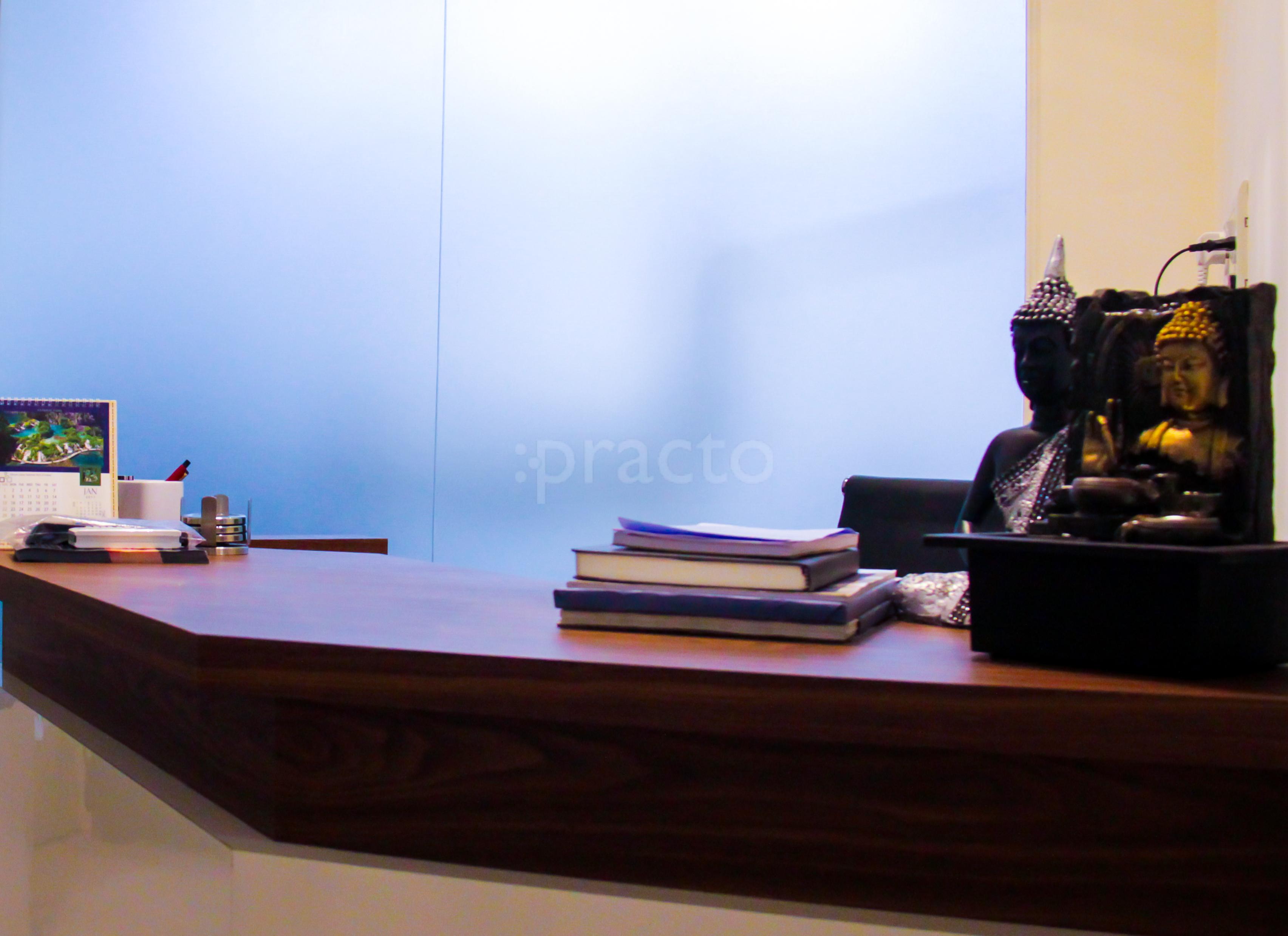 Reception at Empire Dental Clinic Sector 35 Chandigarh