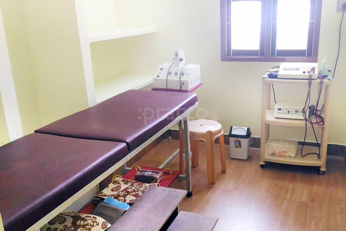 OPD/Ward at Eniya Physiotherapy Clinic Virugambakkam Chennai