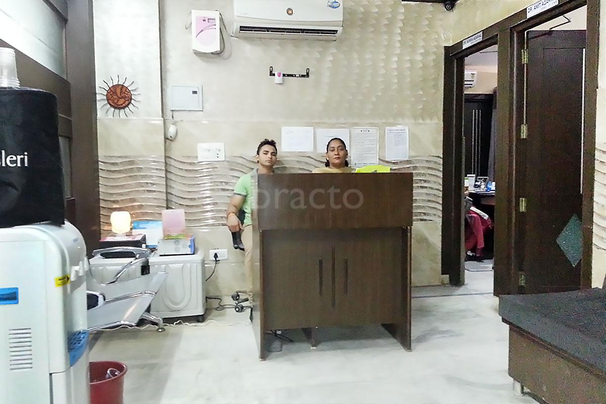 Reception at ENT & Maternity Clinic Vasundhara Ghaziabad