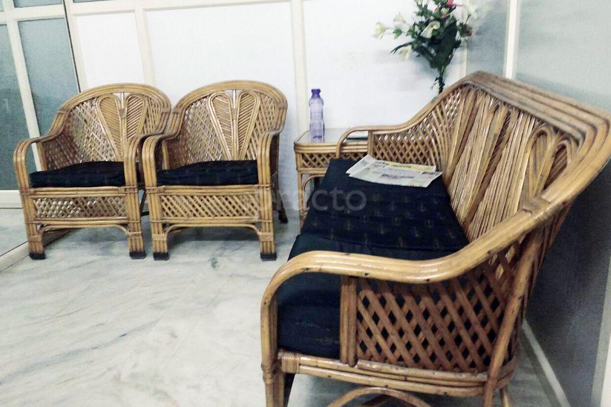 Waiting Area at Entash Care Gomtinagar Lucknow