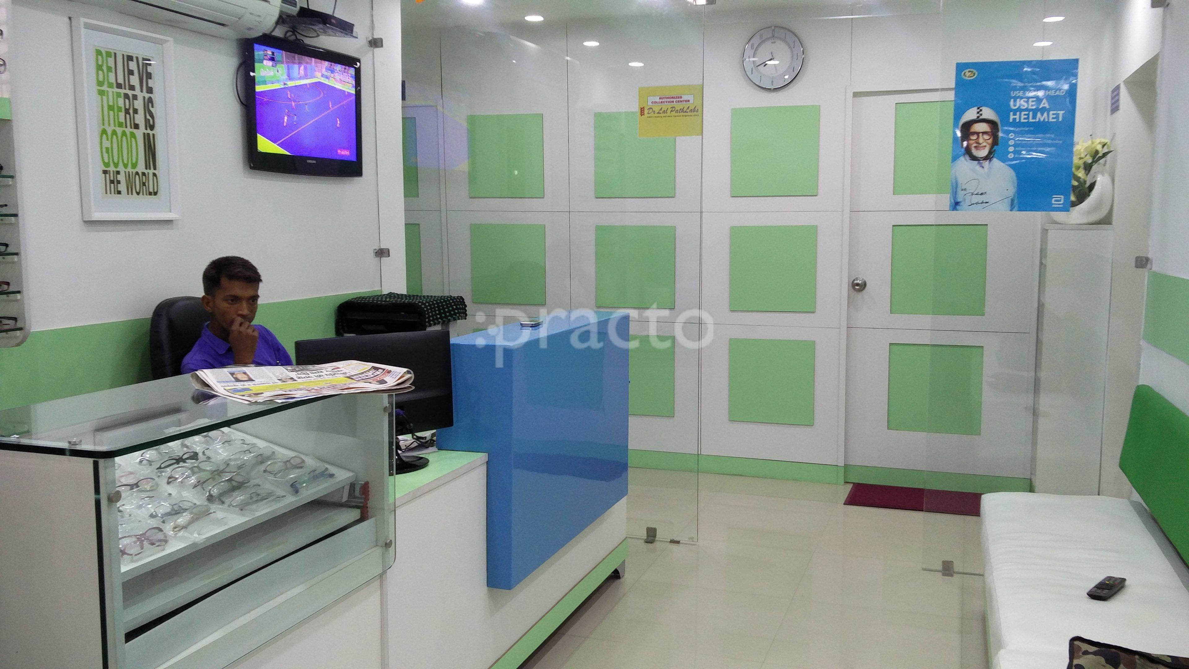 Reception at Eye 4 U Dwarka Delhi