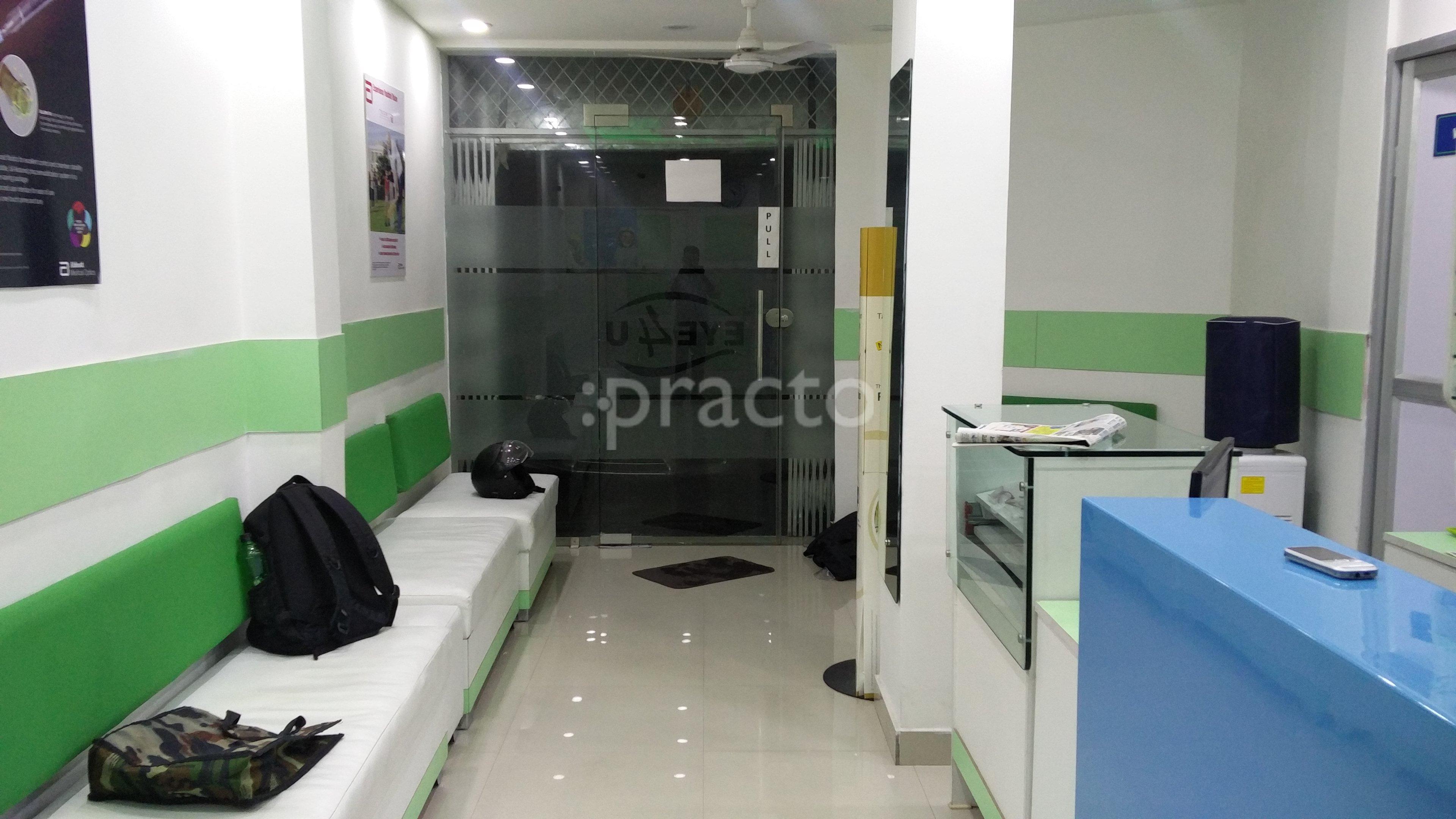 Waiting Area at Eye 4 U Dwarka Delhi