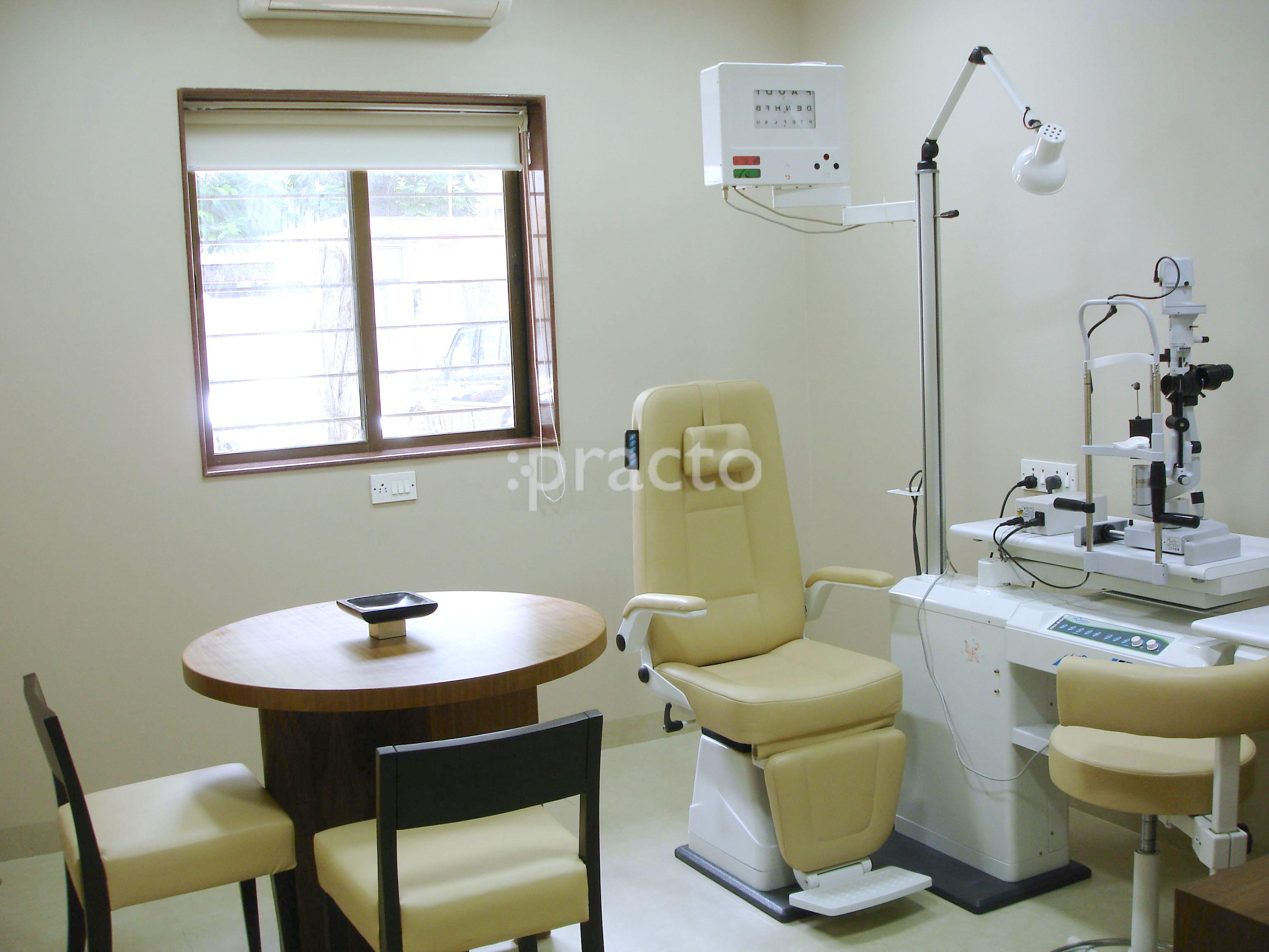 OPD/Ward at Eye Solutions - The complete eye hospital Tardeo Mumbai