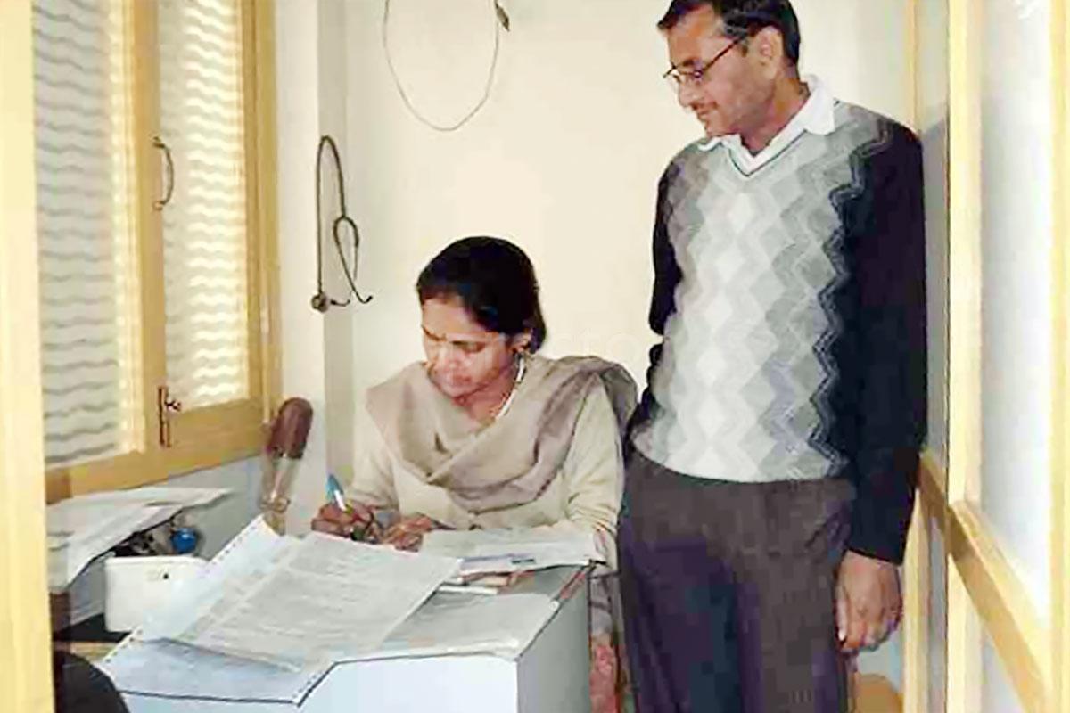 Reception at Fever Clinic Sector 15 Noida