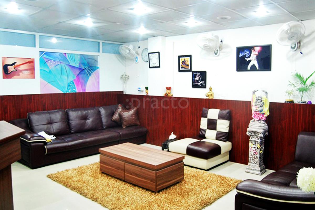 Waiting Area at Floss & Gloss Dental Studio Safdarjung Enclave Delhi