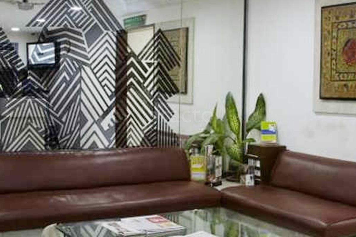 Waiting Area at Aashlok Hospital Safdarjung Enclave Delhi