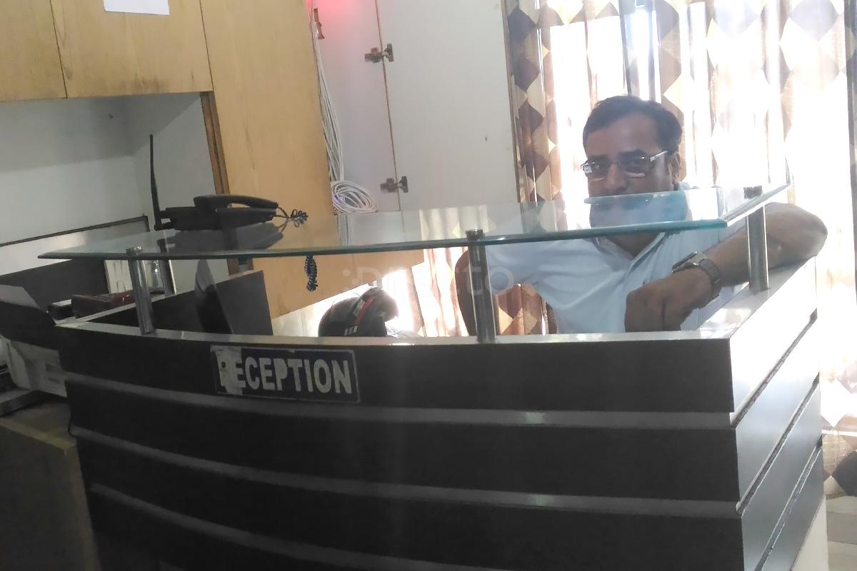 Reception at Ganapati Hospital And Maternity Center Sector 107 Noida