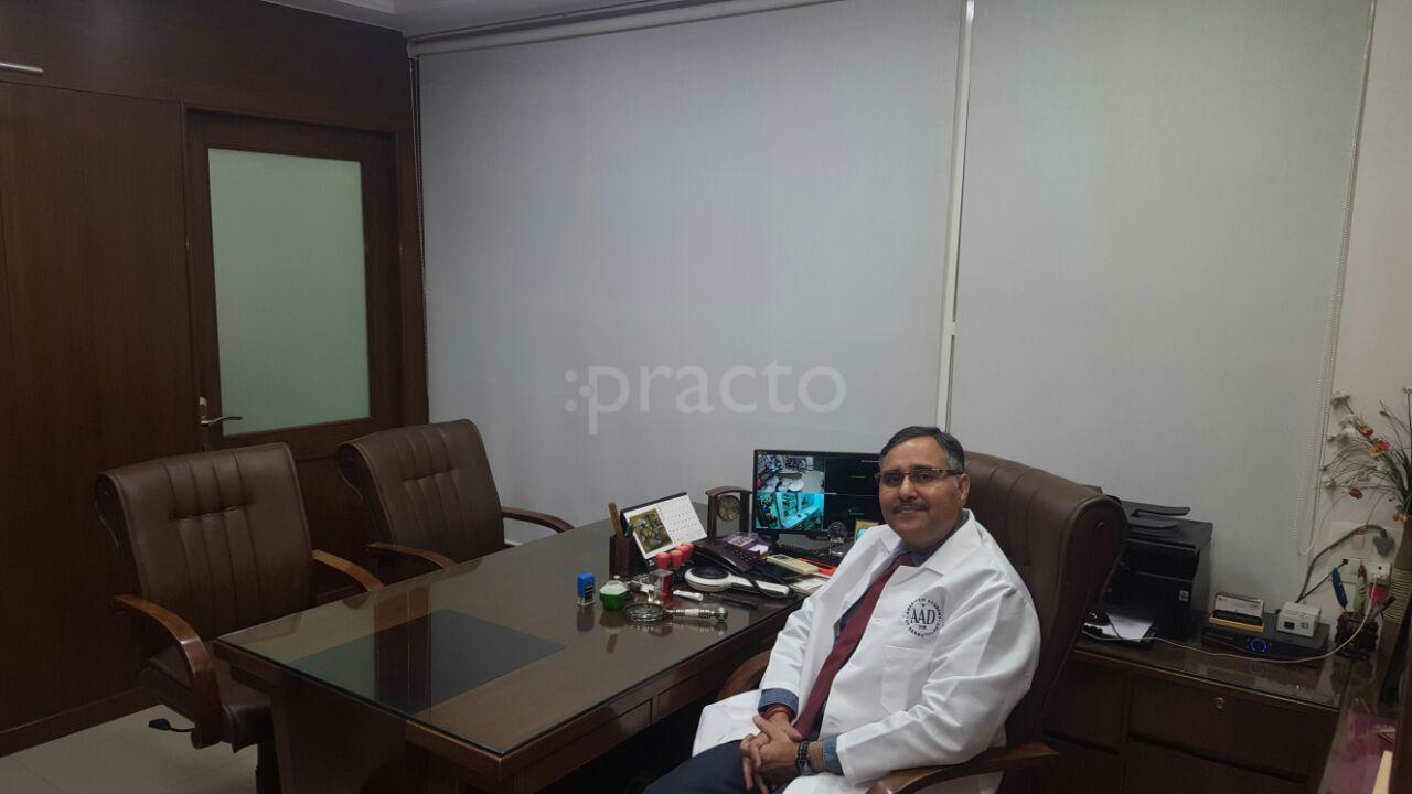 Dr Girdhar's Skin Clinic Karkardooma Delhi