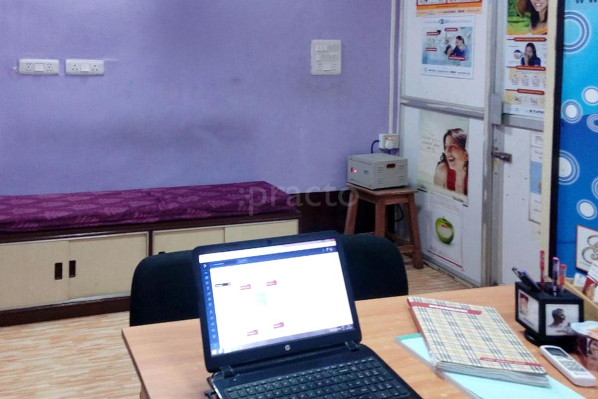 Waiting Area at Glitz Dental Clinic & Implant Center Howrah Howrah