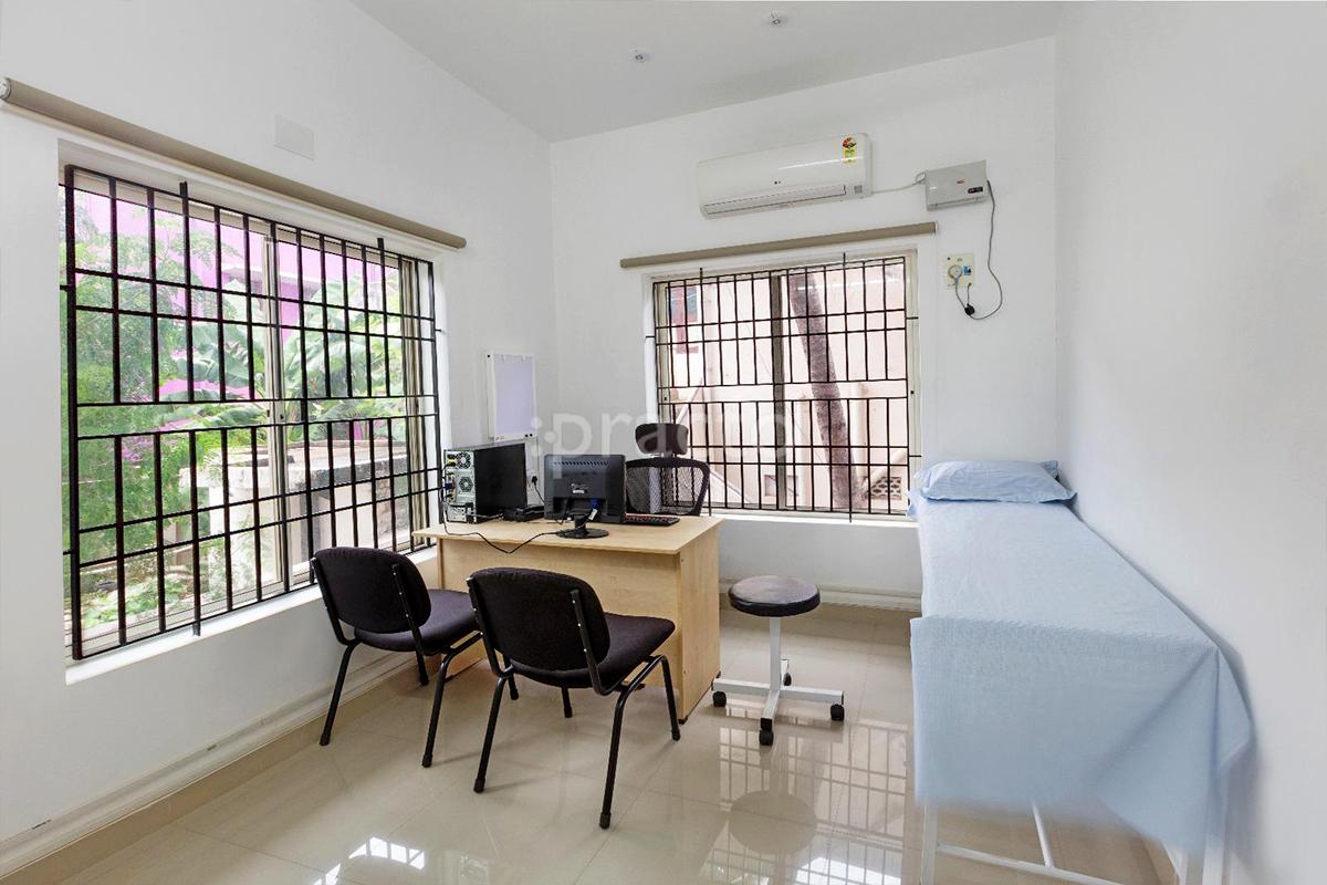 OPD/Ward at GoClinix Medical Centre Choolaimedu Chennai