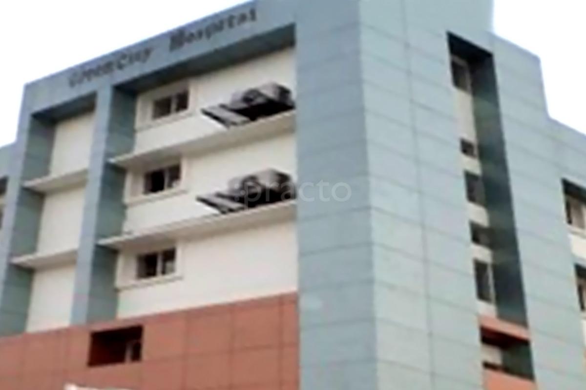 Entrance at Green City Hospital Delta I Greater Noida