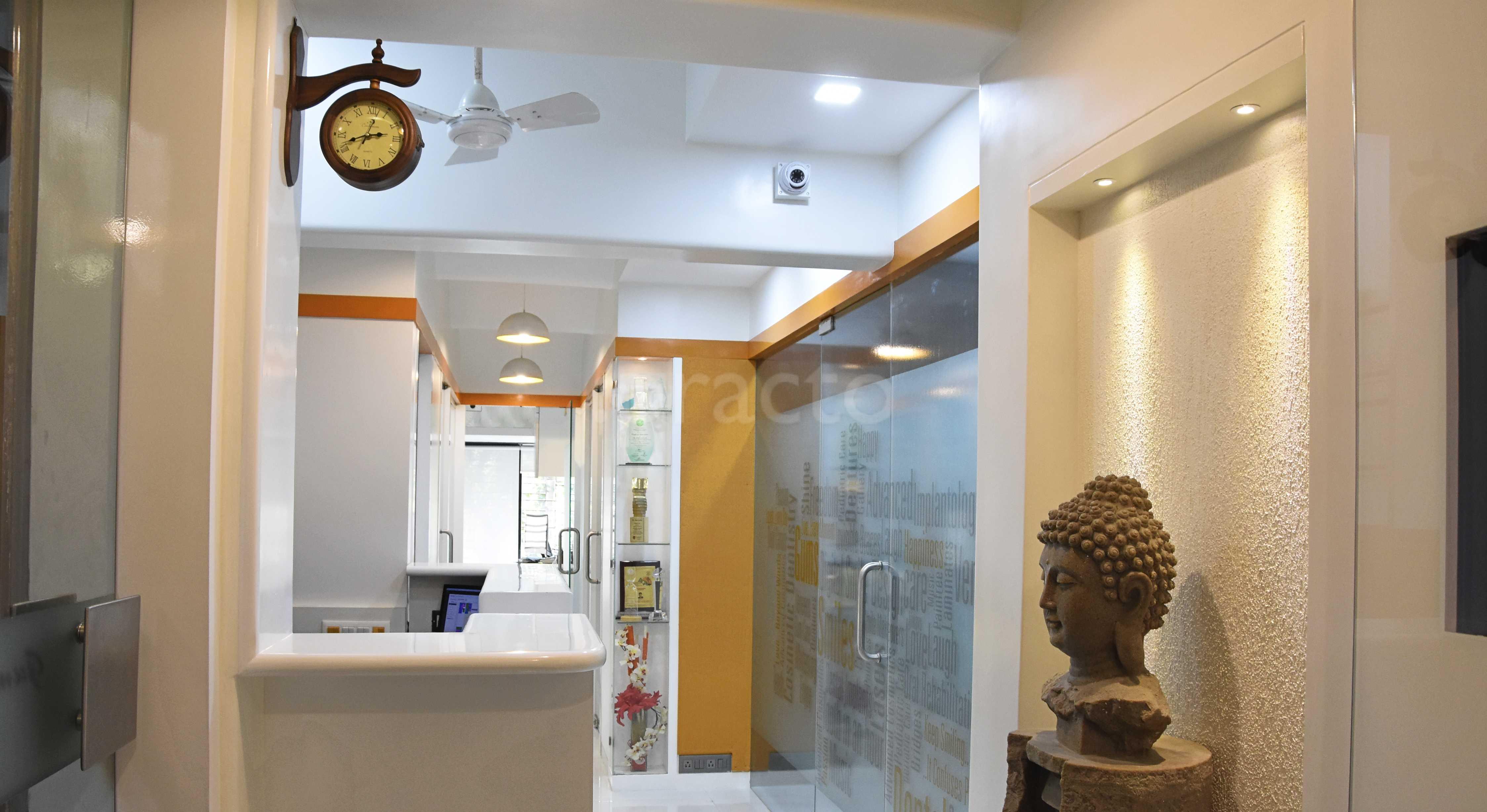 Reception at Gums N Smiles Dental Andheri West Mumbai