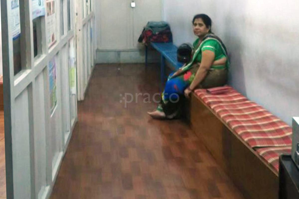 Waiting Area at Guru Harkrishan Charitable Dental Clinic Mayur Vihar Ph-II Delhi