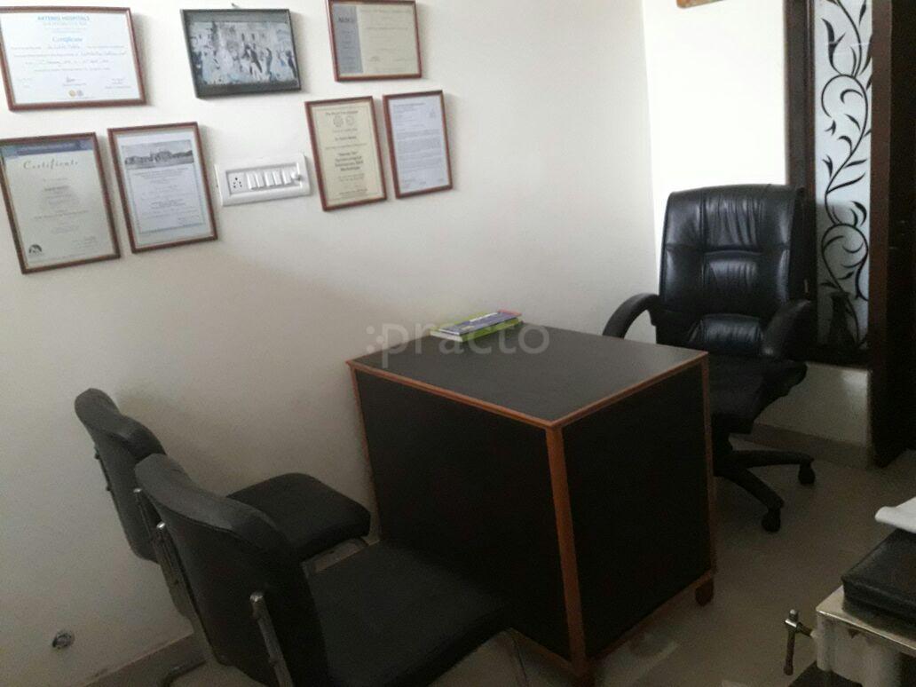 OPD/Ward at Gynecare Clinic Sector 16 Faridabad