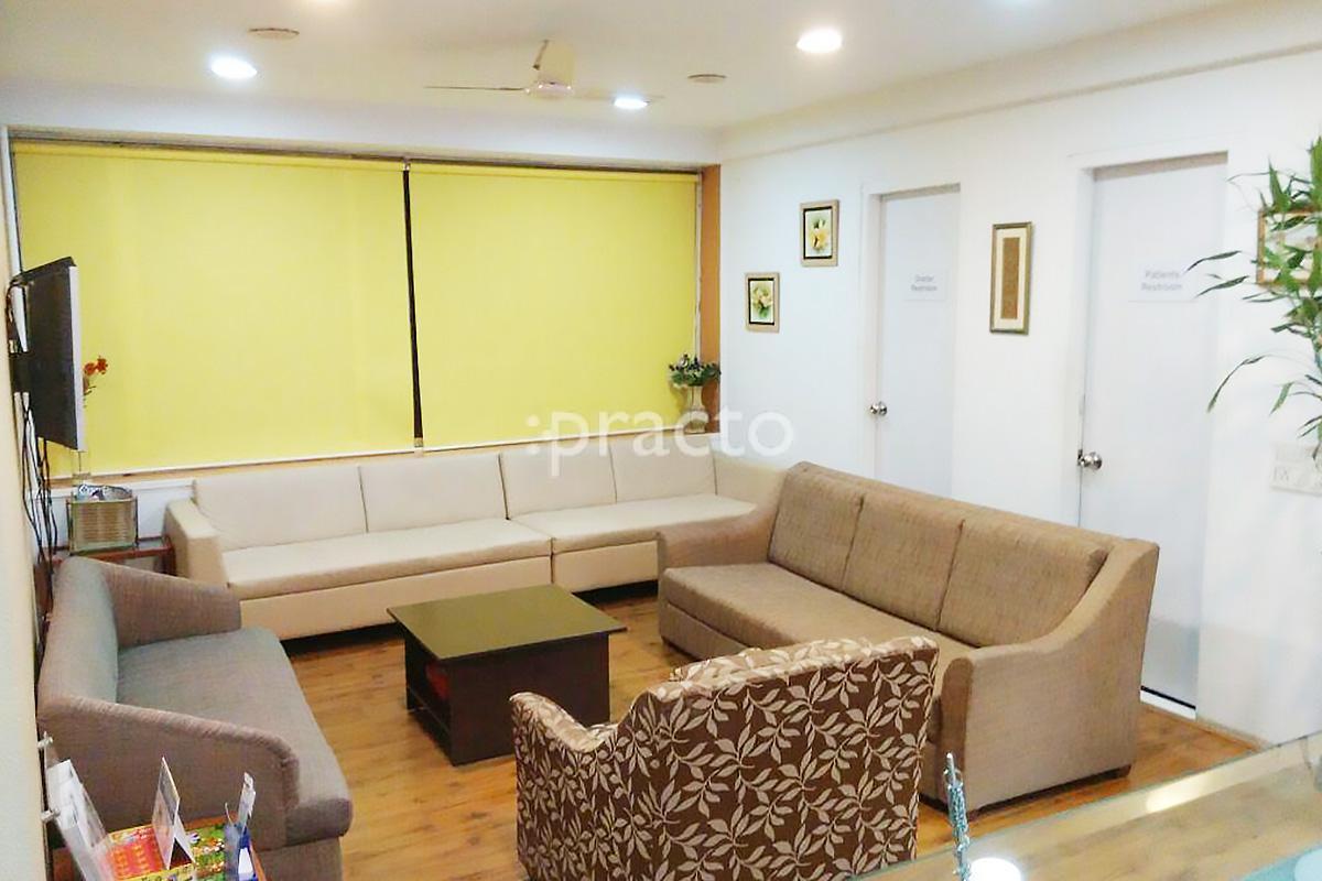 Waiting Area at Hai Dent Cosmo LLP Tardeo Mumbai