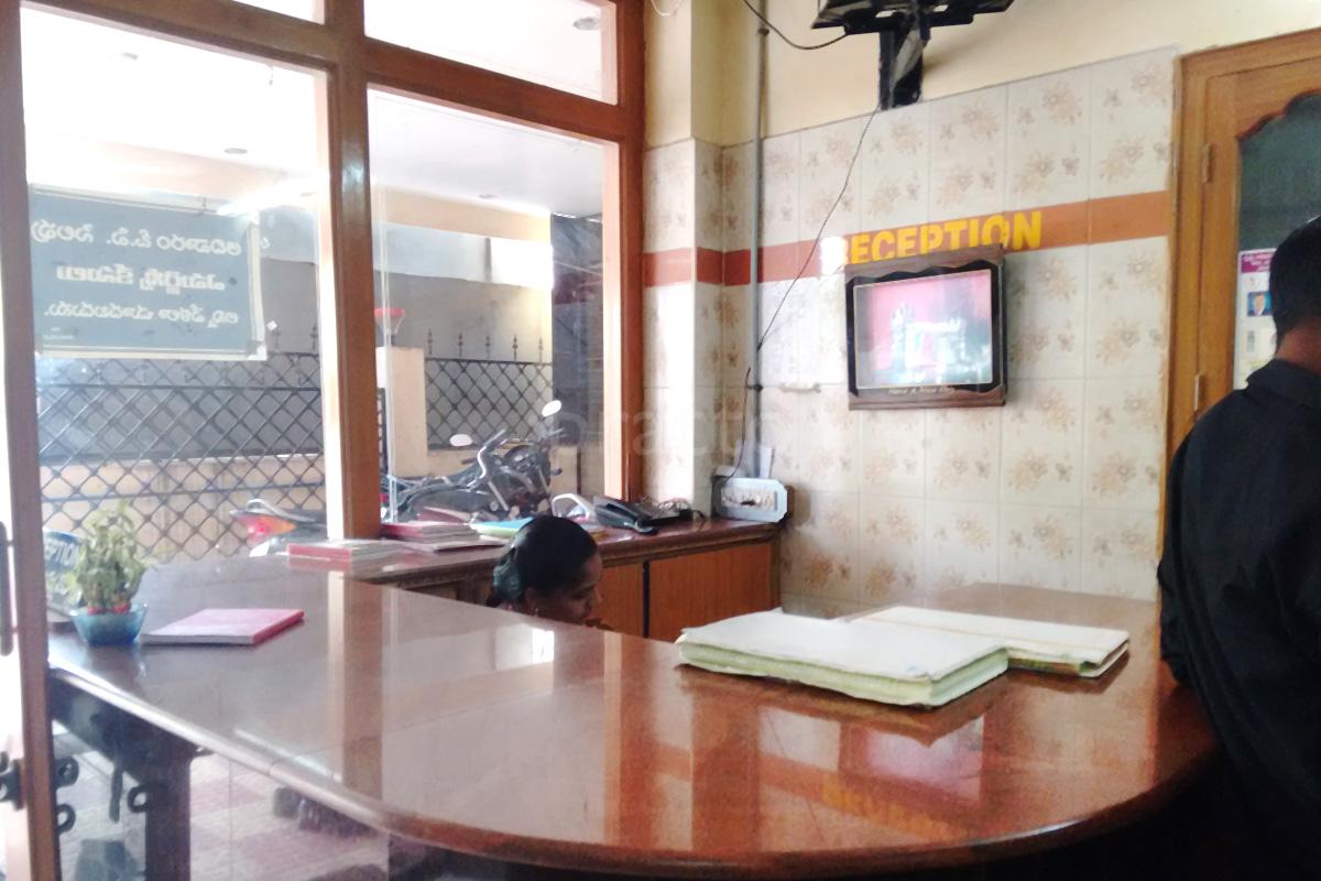 Reception at Hasini Hospitals Suryaraopet Vijayawada