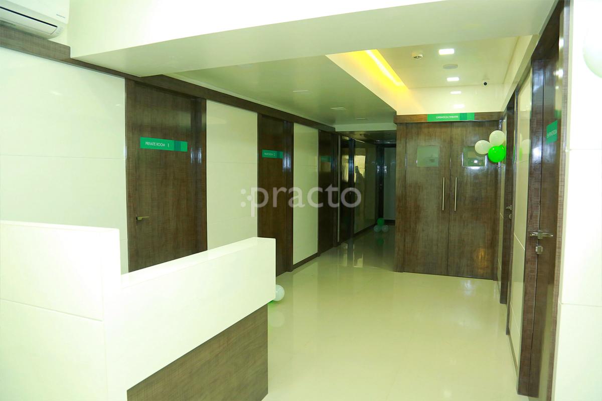 Reception at Healing Hands Clinic Baner Pune
