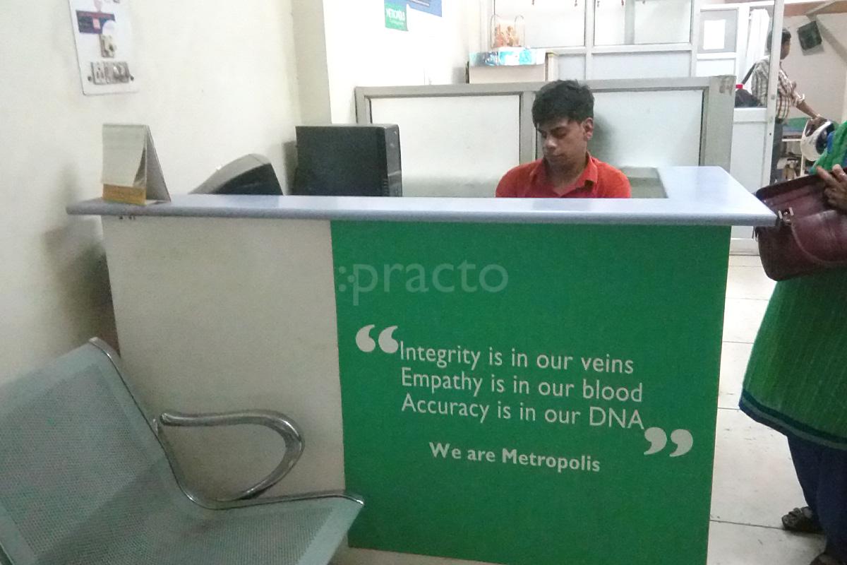 Reception at Healing Hands Physiotherapy Clinic IP Extension Delhi