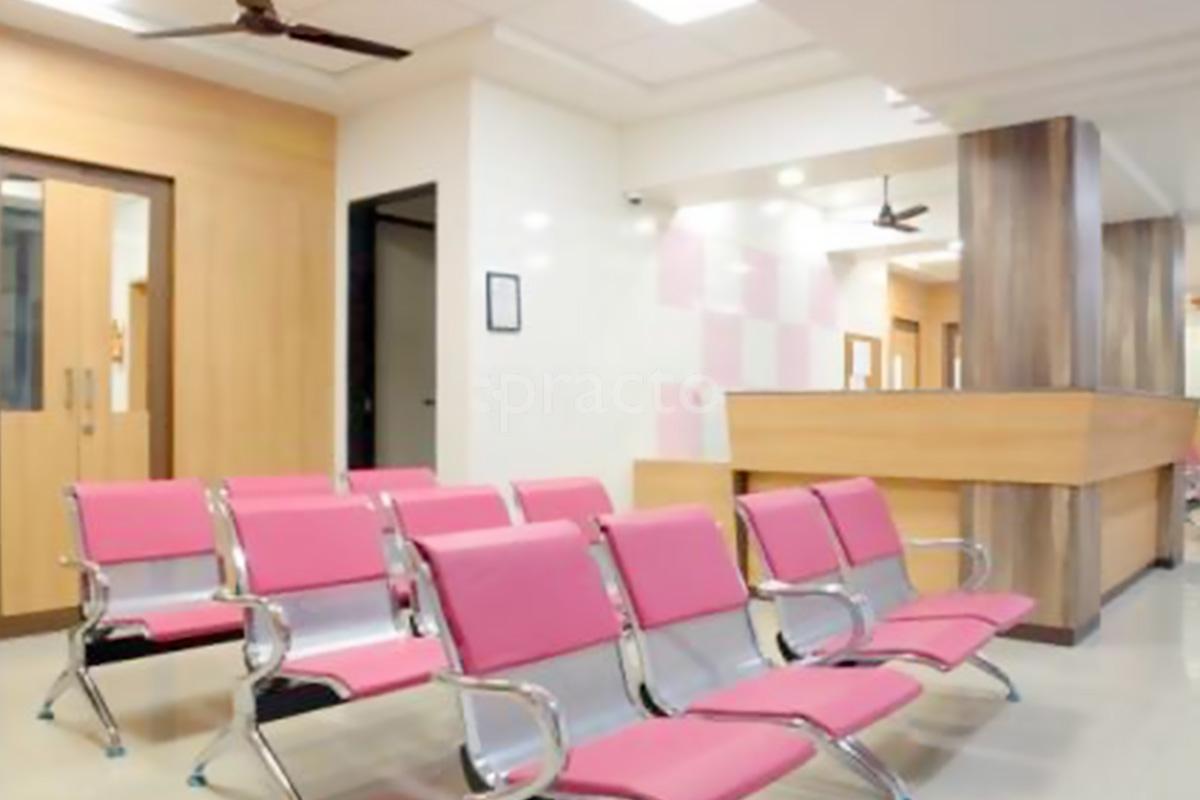 Waiting Area at HealthBay Clinic Balewadi Pune
