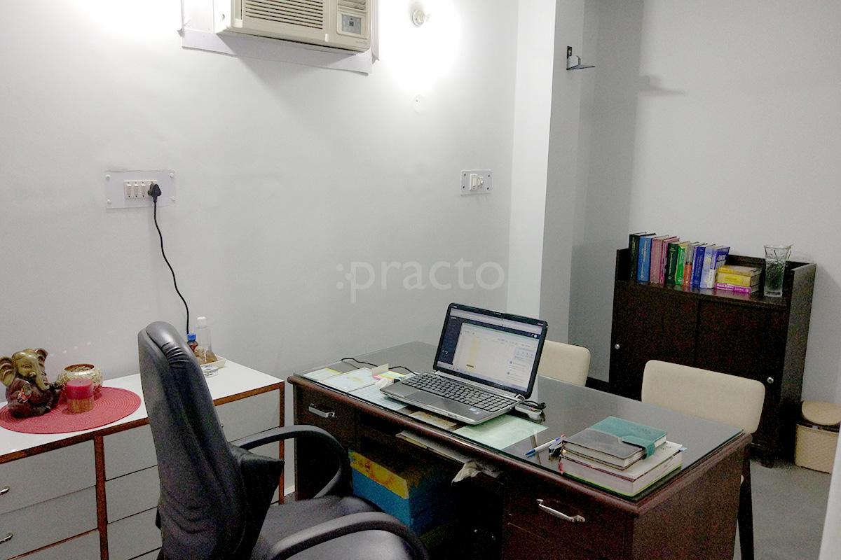 OPD/Ward at Holistic Cure Homeopathic Clinic Vasant Kunj Delhi