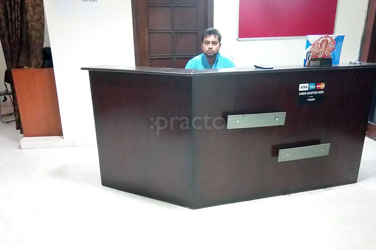 Reception at HOS Hair And Skin Clinic Sector 19 Noida