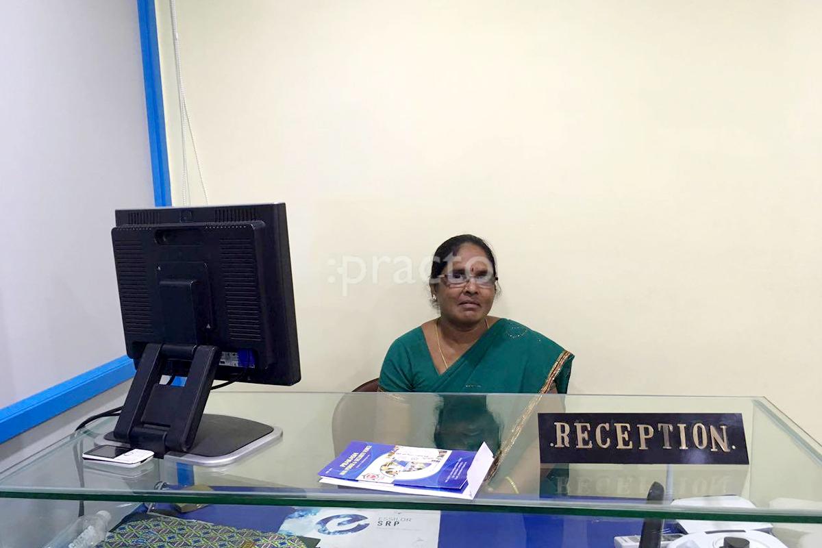 Reception at HYI Eye Care Hospital Malakpet Hyderabad
