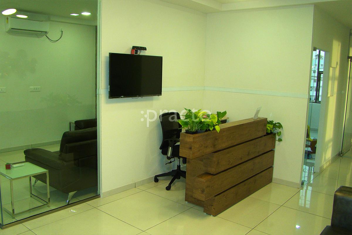 Reception at I Dentist Kondapur Hyderabad