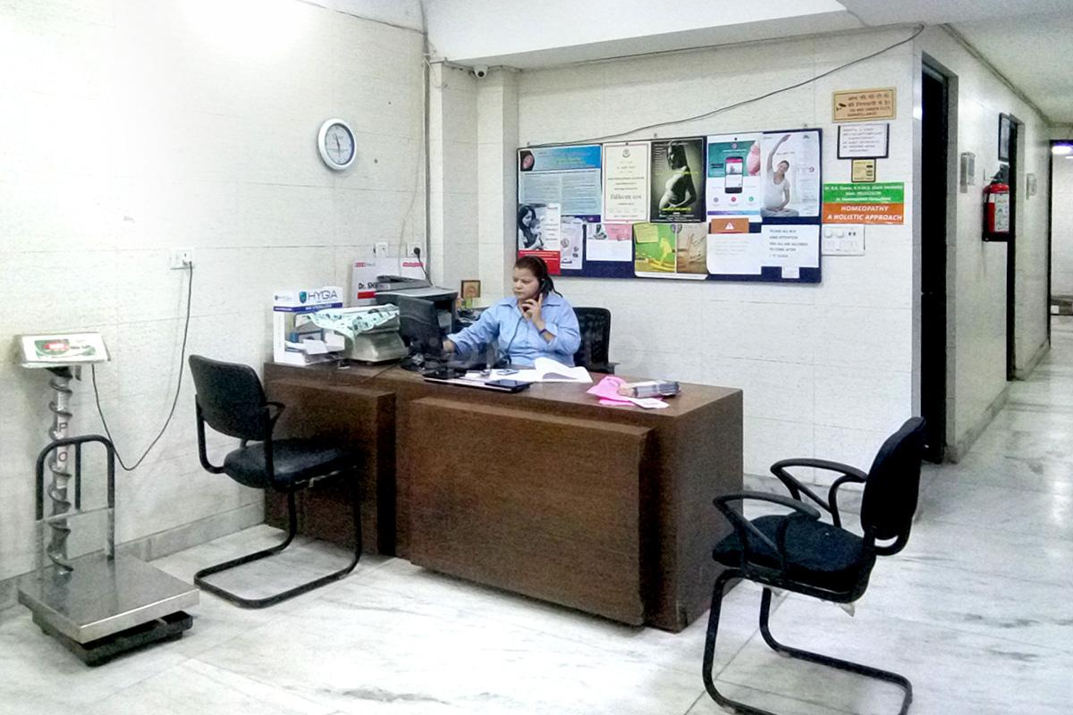 Reception at Fresh Lime Wellness Clinic Nirman Vihar Delhi
