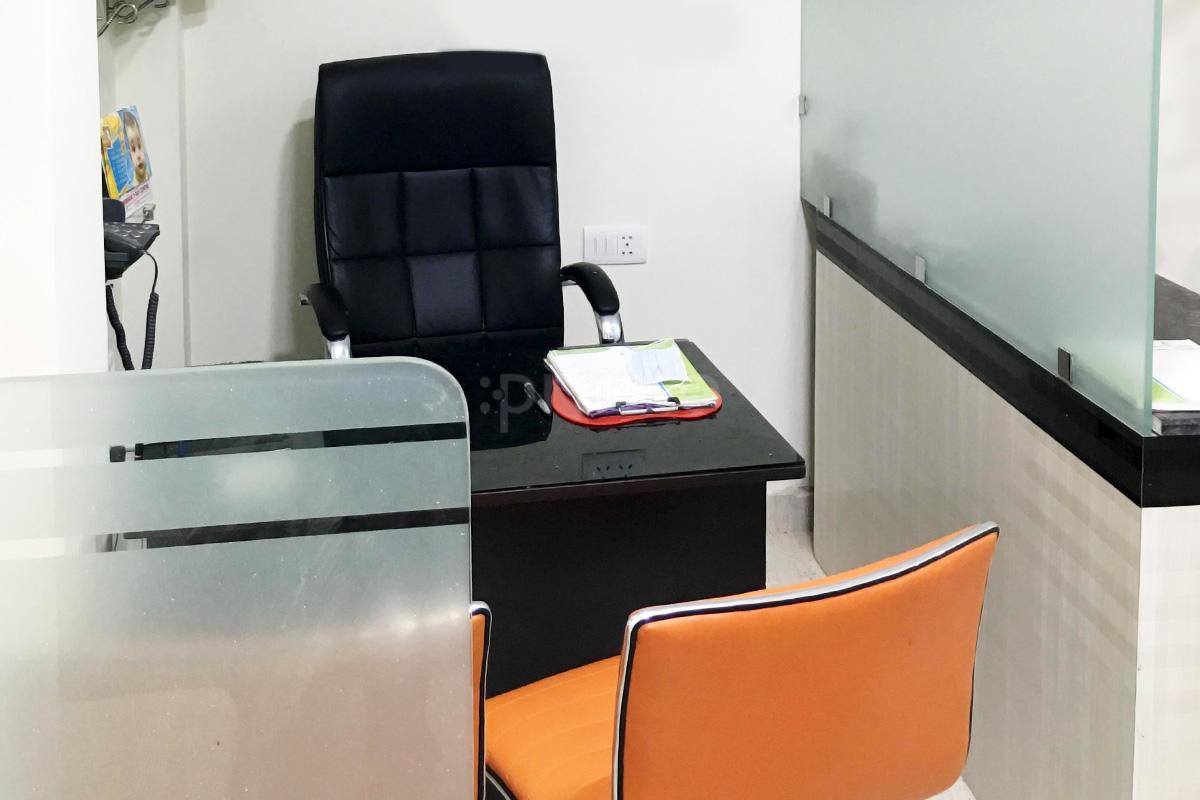 I Max Dental Multispecialty Madangir Delhi