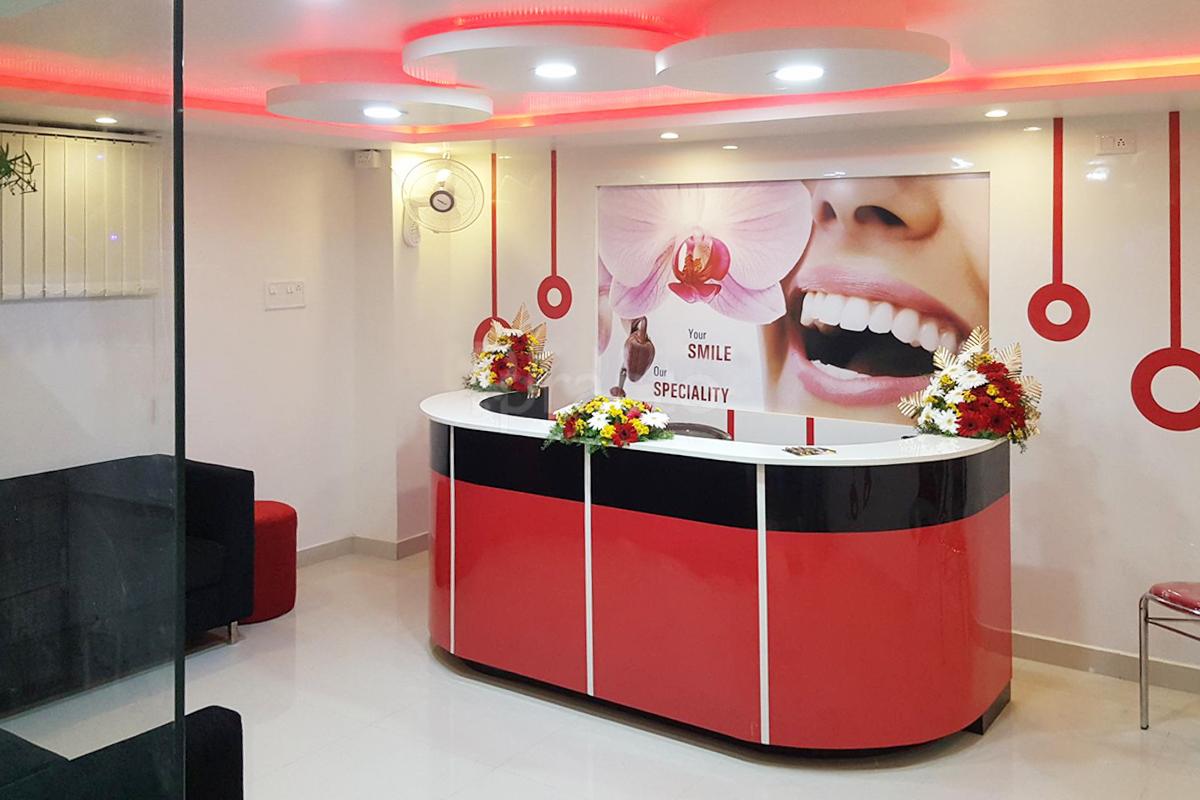 Reception at i-Smile Multi Speciality Dental Care Rajarajeshwarinagar Bangalore