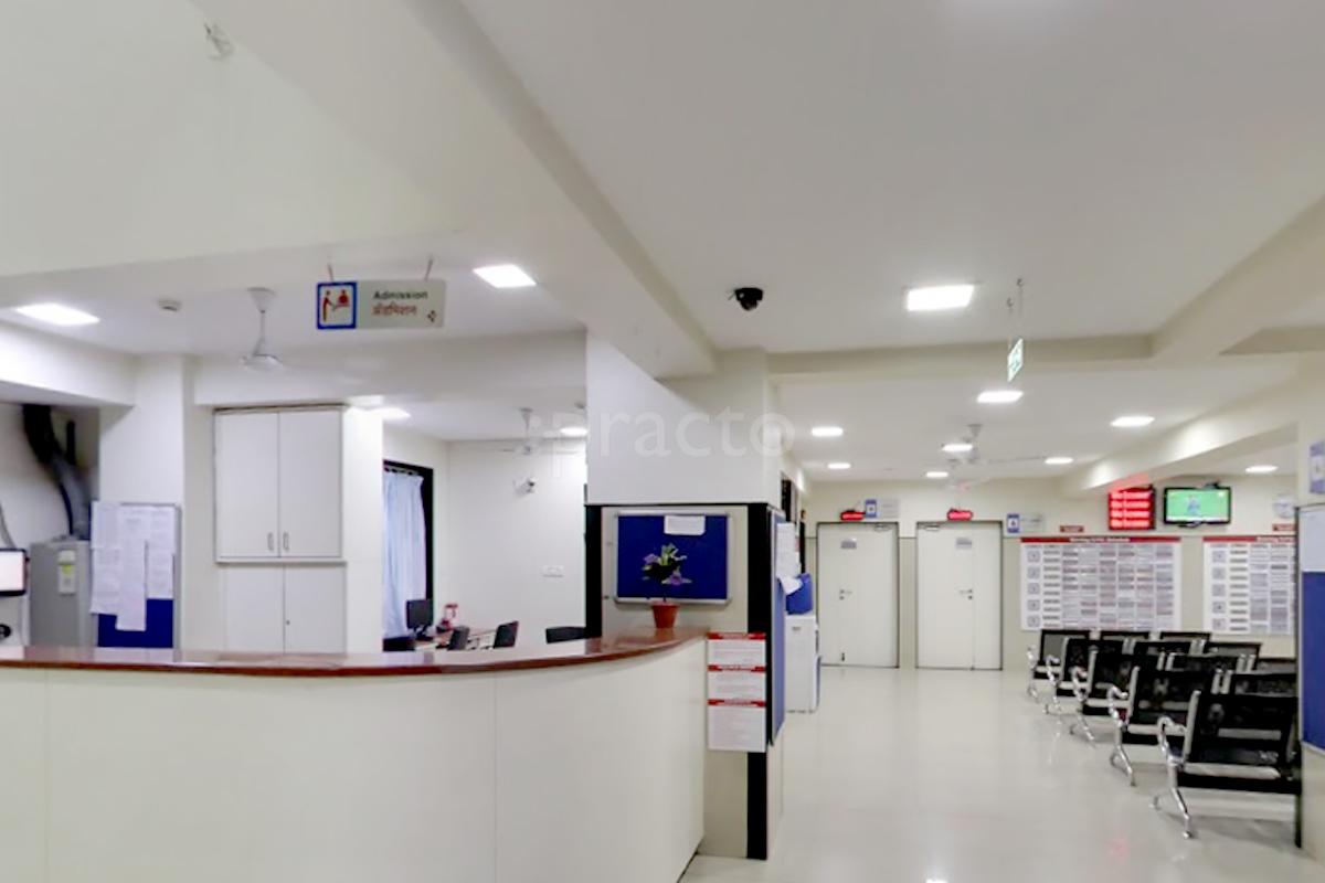 Reception at Inamdar Multispeciality Hospital Fatima Nagar Pune