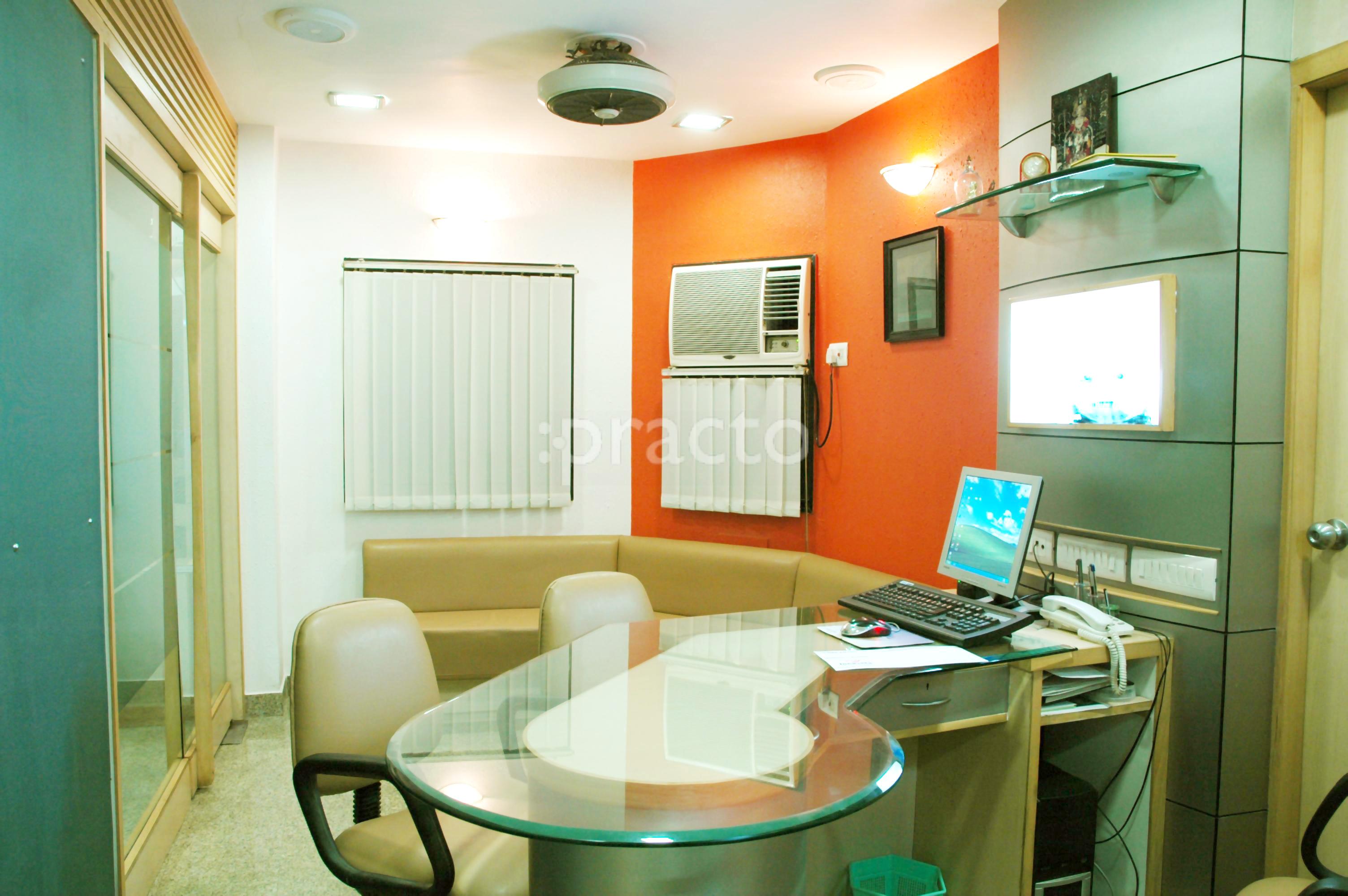 Reception at Innovate Dental Centre Athwa Surat