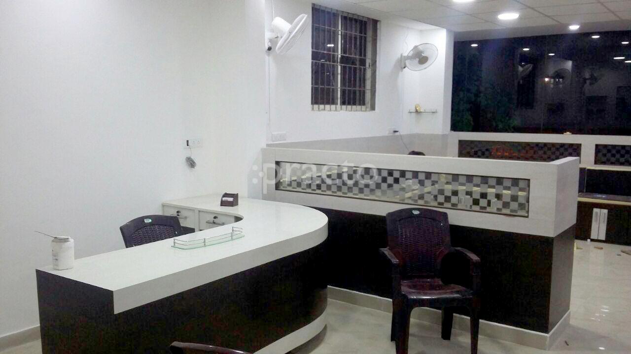 Reception at I Smile Dental Care Hoodi Bangalore