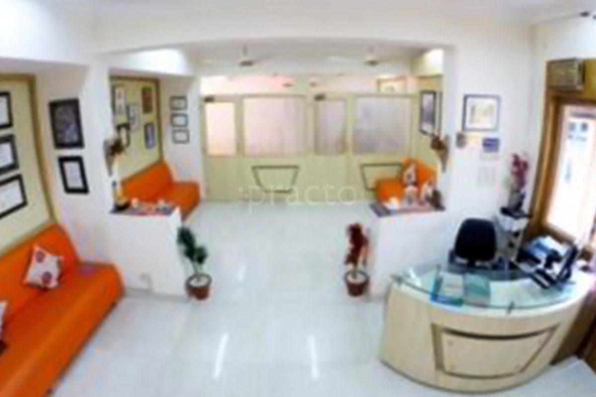 Waiting Area at Dr. Jaiswal's Dental Care Center Pitampura Delhi