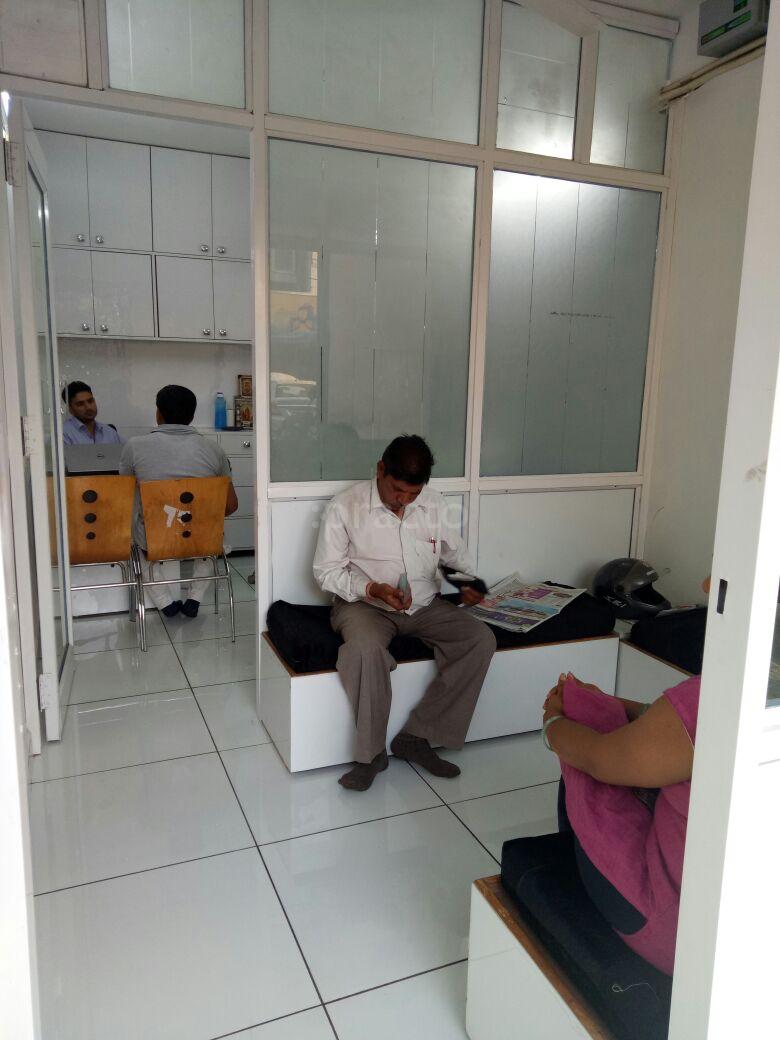 Waiting Area at Jollys Dental Care Indore Kanadia Road Indore
