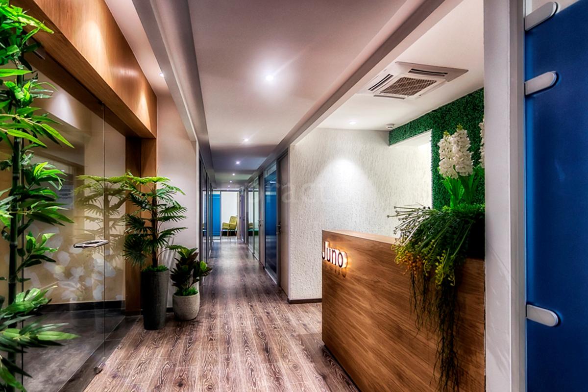 Entrance at Juno Clinic Khar West Mumbai