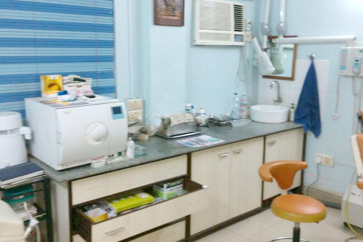 Services at Kalyani Dental  Jessore Road Kolkata