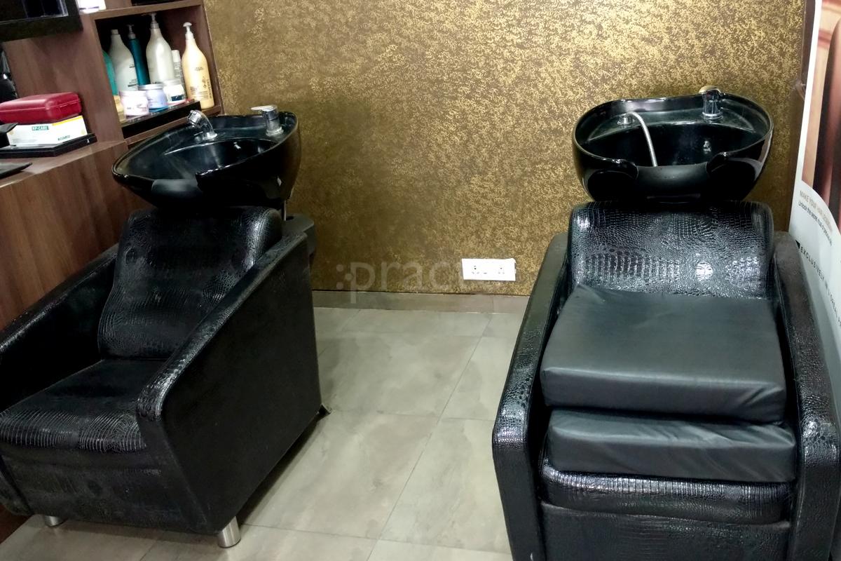 OPD/Ward at Kapils salon Kandivali East Mumbai